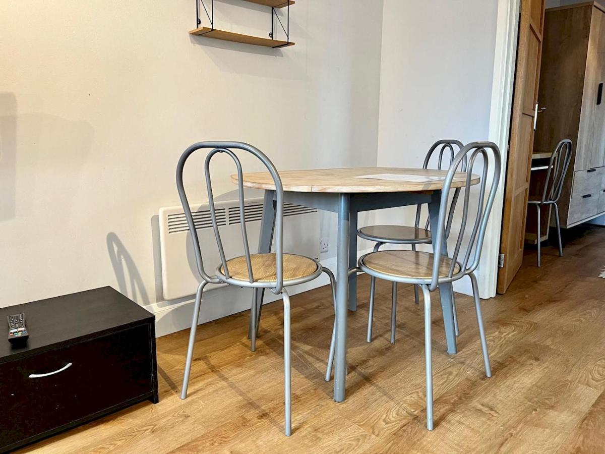 Pass The Keys Charming In With Parking * St Albans